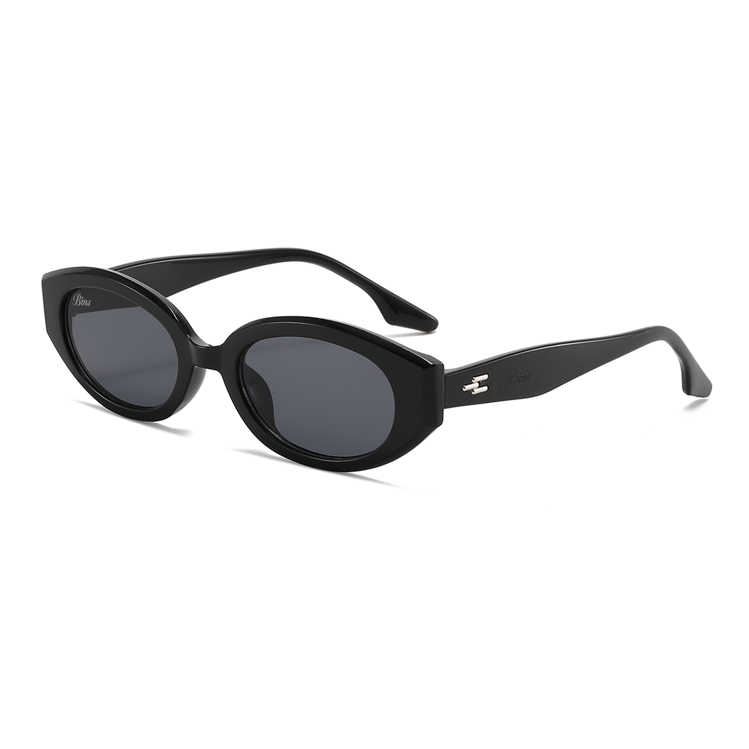 IVY BLACK