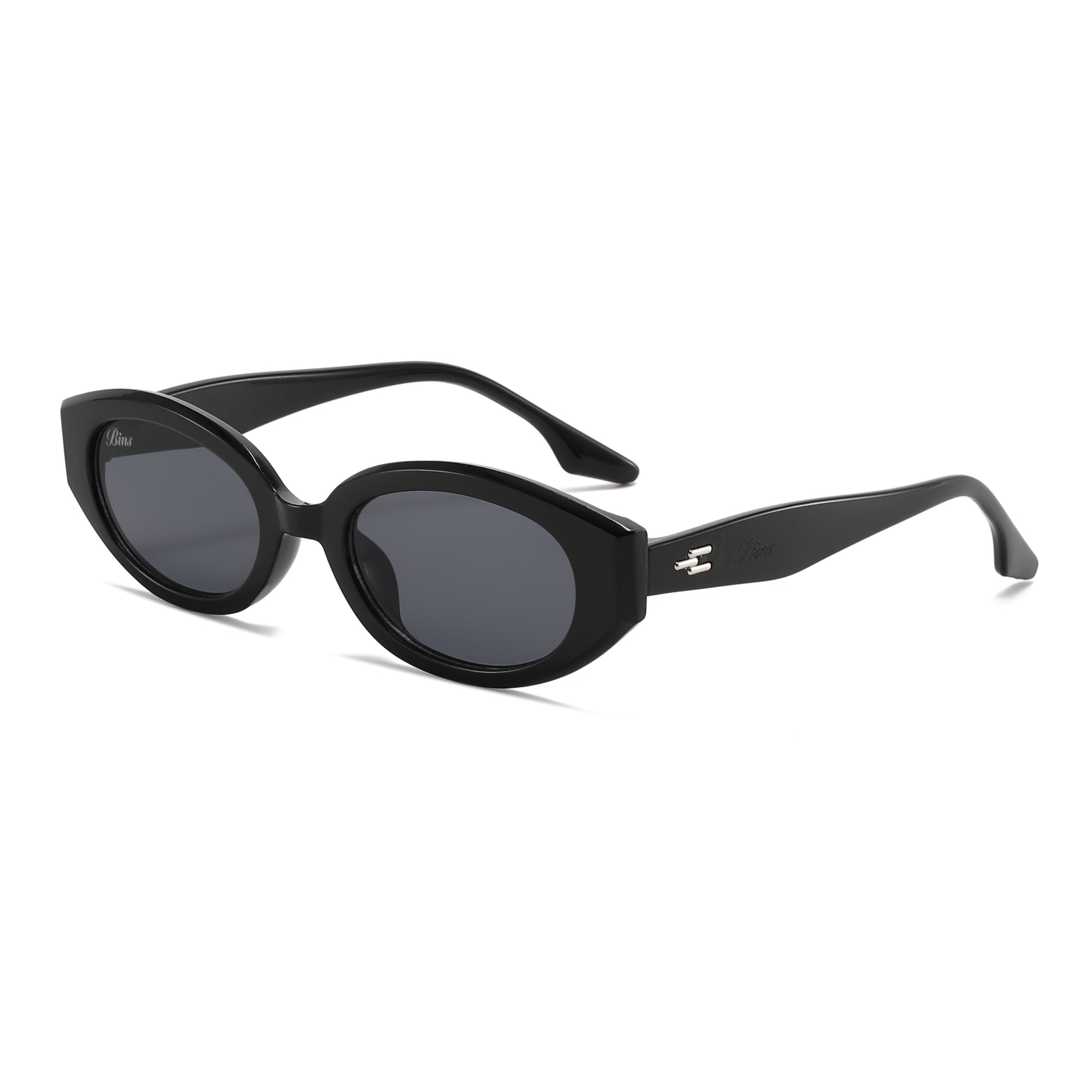 IVY BLACK